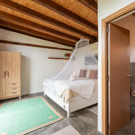 Amrita Shala Campingplads Colares