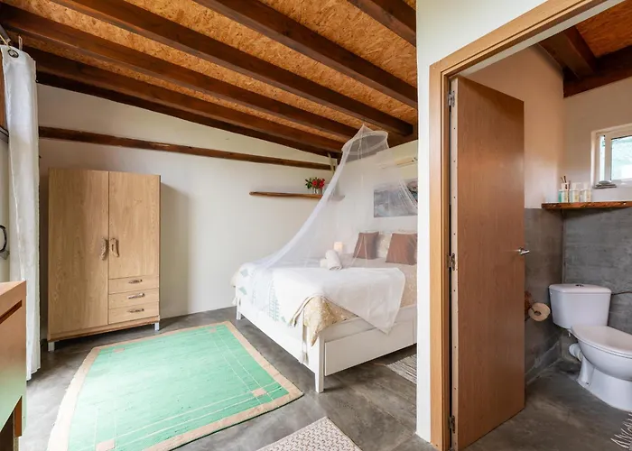 Amrita Shala Camping Colares