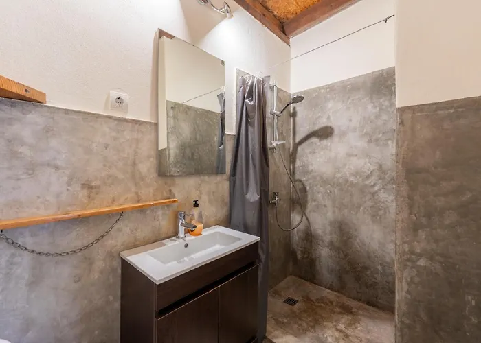 Camping Amrita Shala Colares